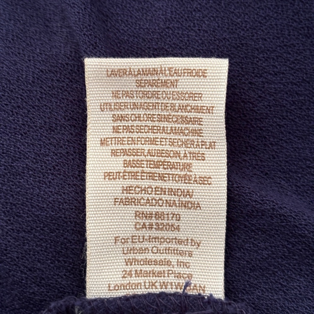 Free People Navy Blue Embroidered Blouse w Juliette Sleeves Sz M - Picture 15 of 16